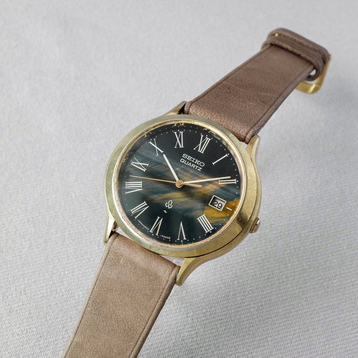 Seiko 0842-7000 from 1976 (Tiger Eye Stone Dial) – Paleh