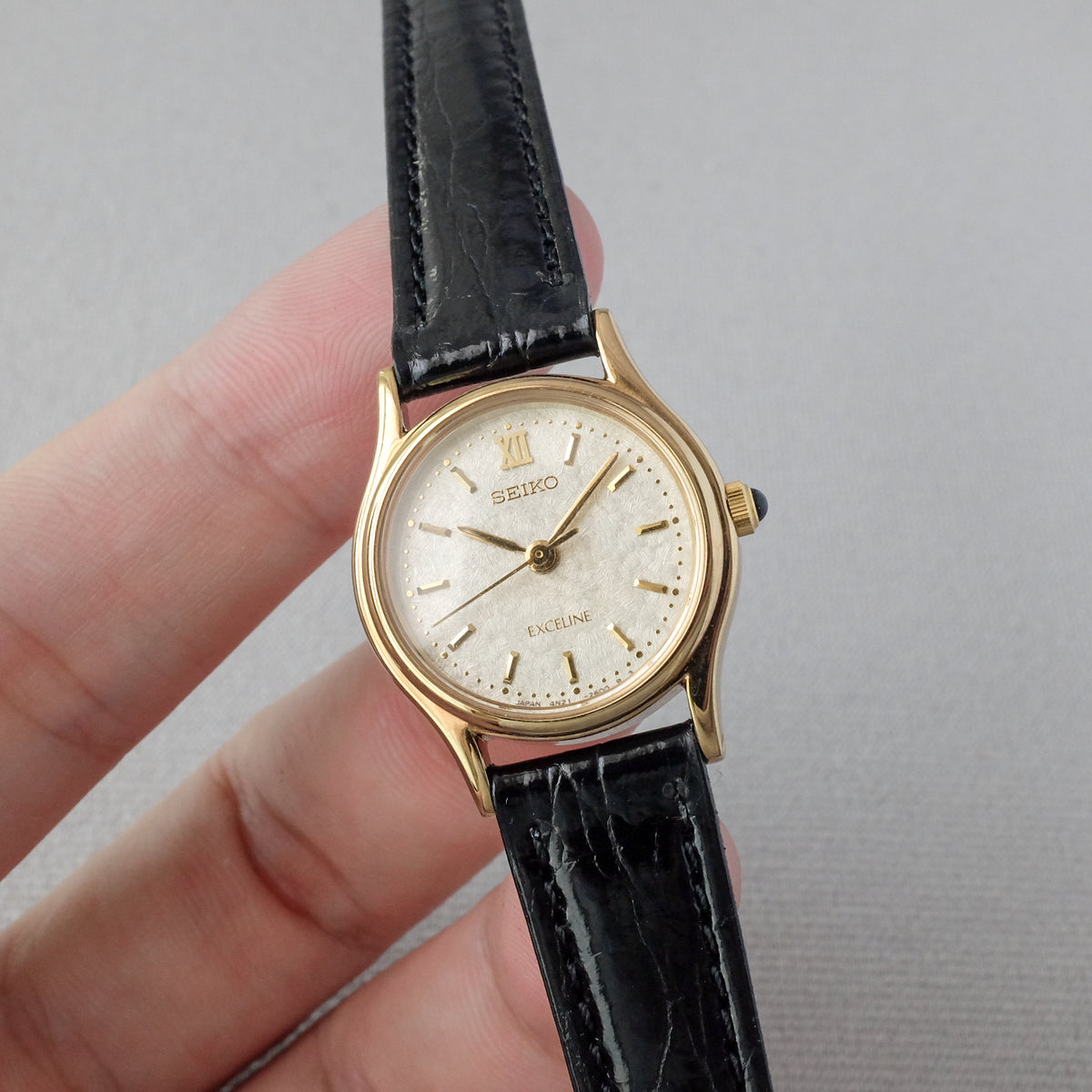 SEIKO Exceline 4N21−5040 SEIKO ドルチェtank 2P21-5040 稼働品