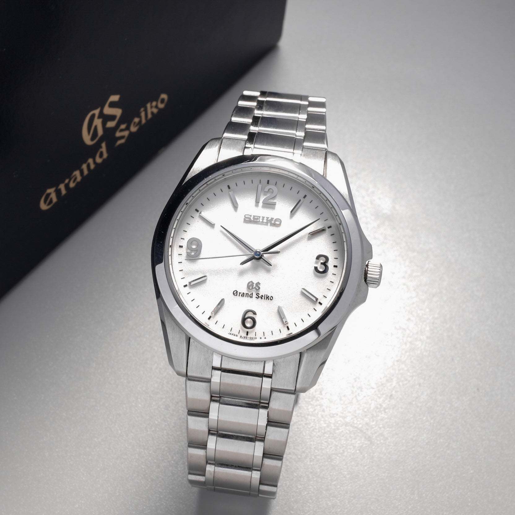 Grand Seiko SBGF009 from 1998 (Box and Papers) – Paleh