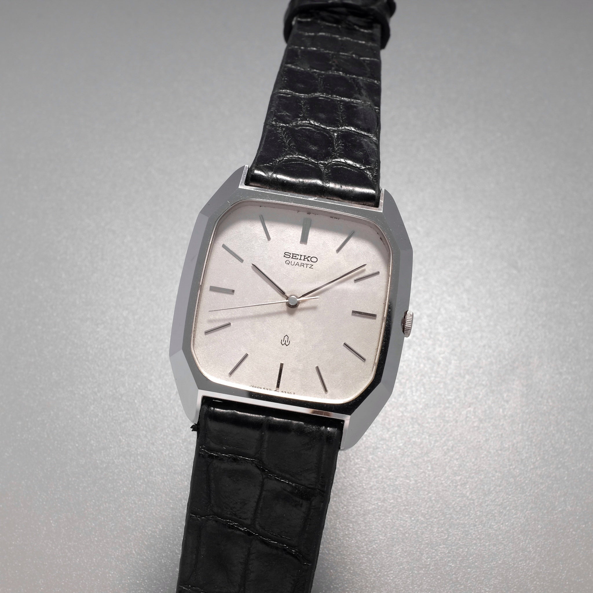 SEIKO ドルチェ 5931-5300 クォーツ オクタゴン メンズ腕時計 1981年製 