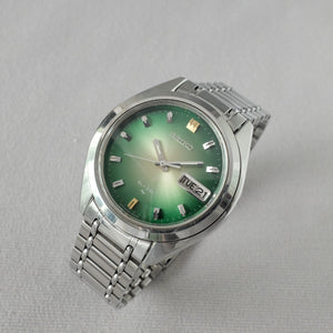 Seiko EL-330 3303-8110 E from 1972