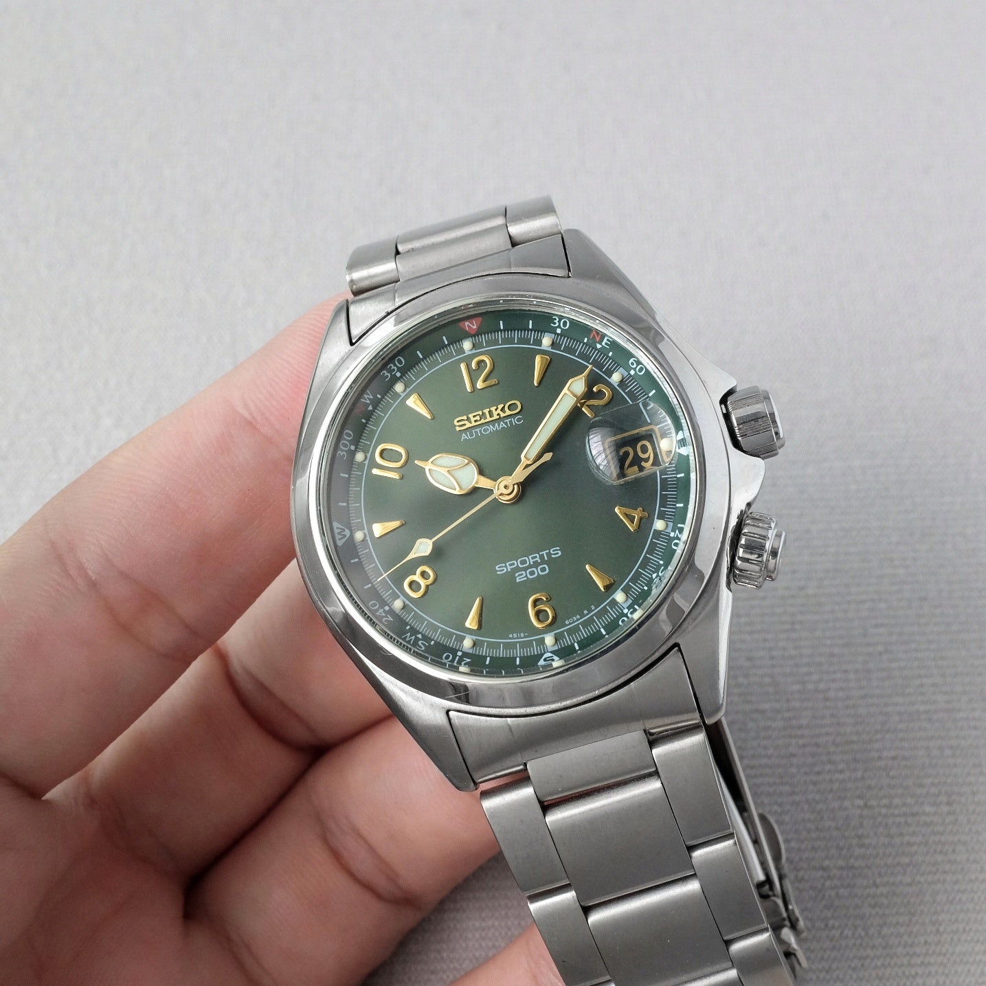 Seiko Southeast Asia Alpinist SJE061K1 from 1997 (NOS Crystal)