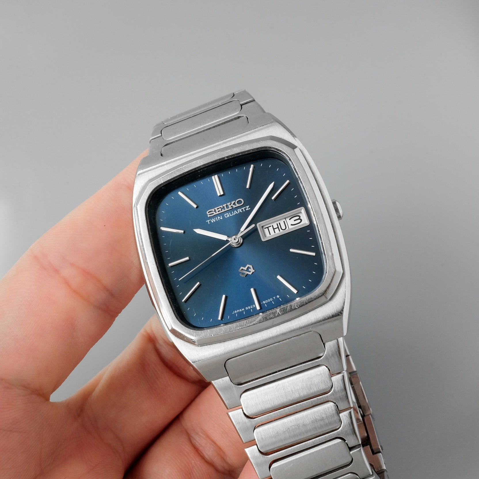 Seiko twin quartz 9923 sales