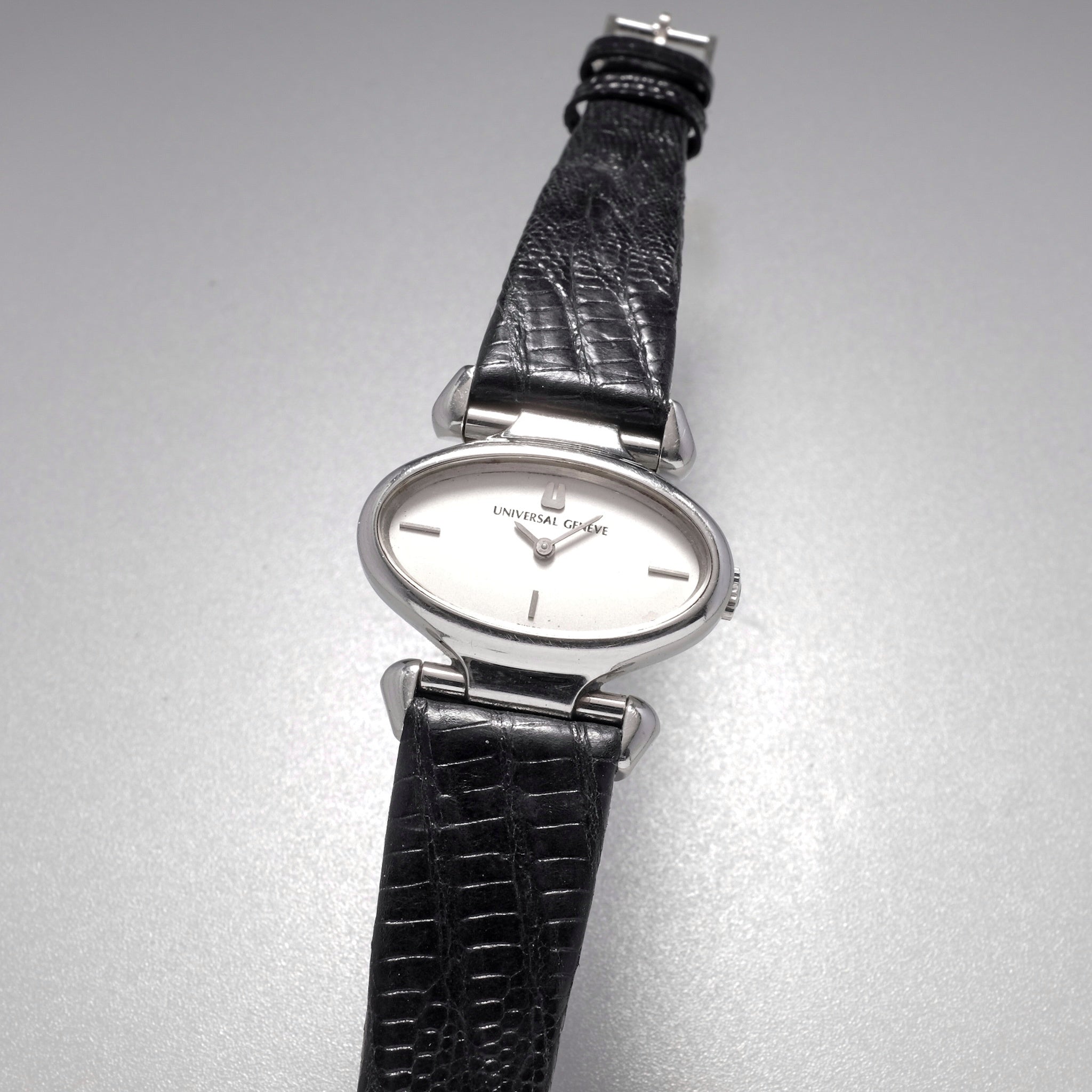 Universal shop geneve buckle