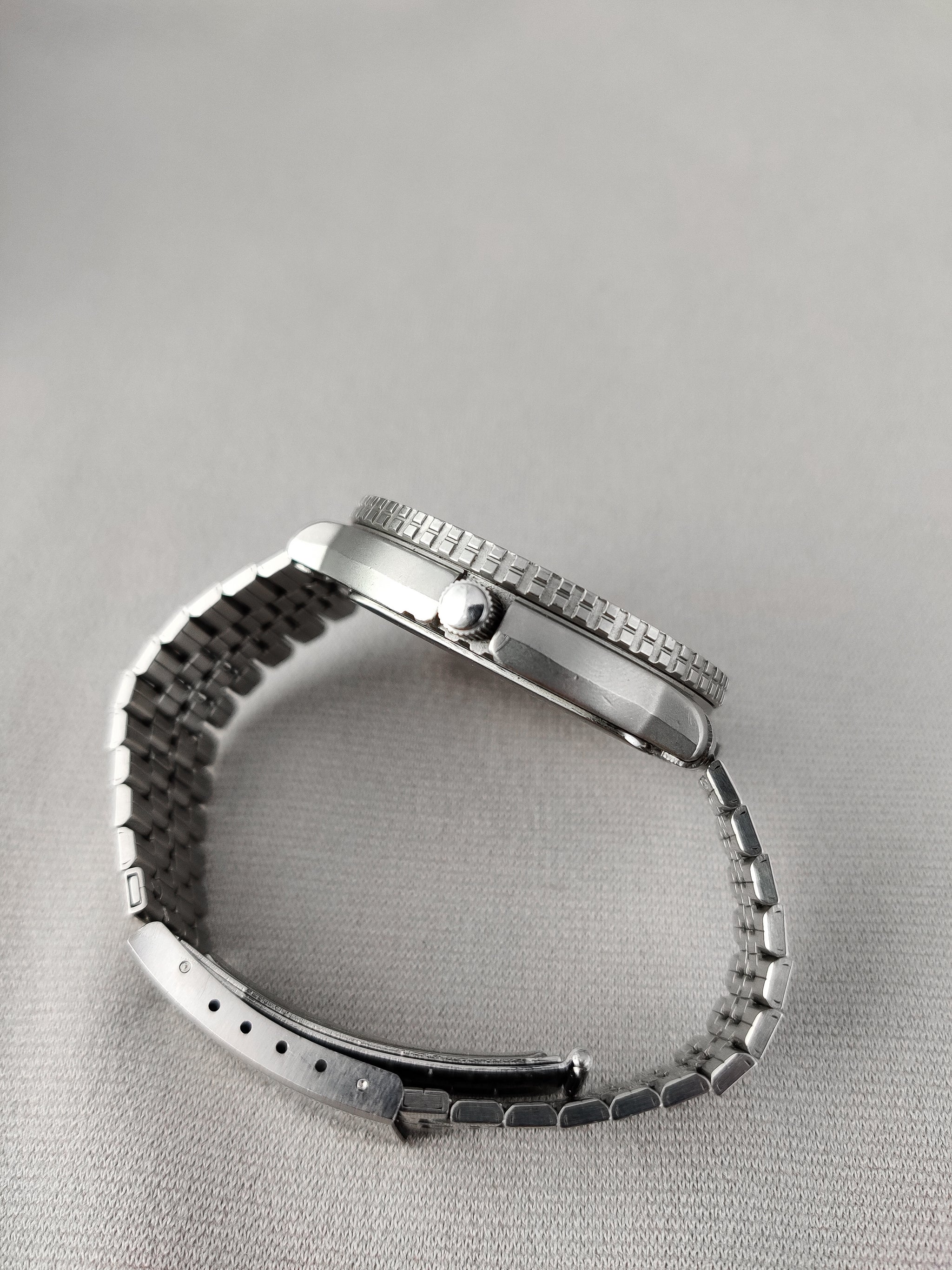 Seiko Silverwave H357-5200 from 1982 – Paleh