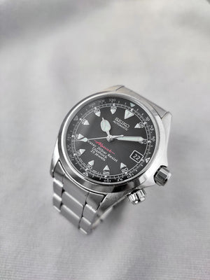 Seiko Red Alpinist SCVF005 from 1996