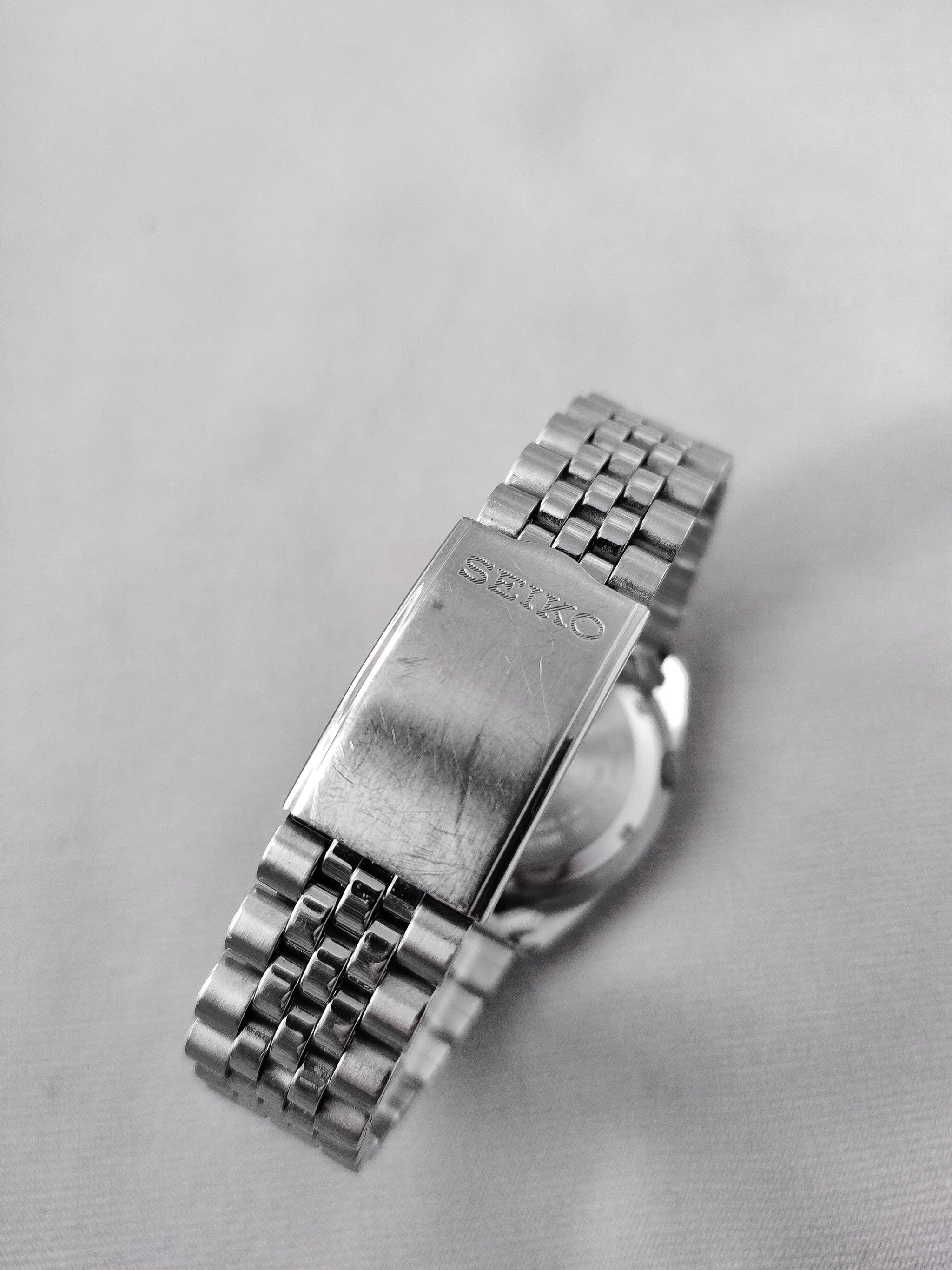 Seiko SKXJ89 from 2000 – Paleh